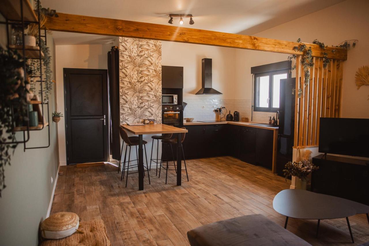 « La Casa Normande » Entre Ville & Plages Esquay-sur-Seulles Exteriör bild