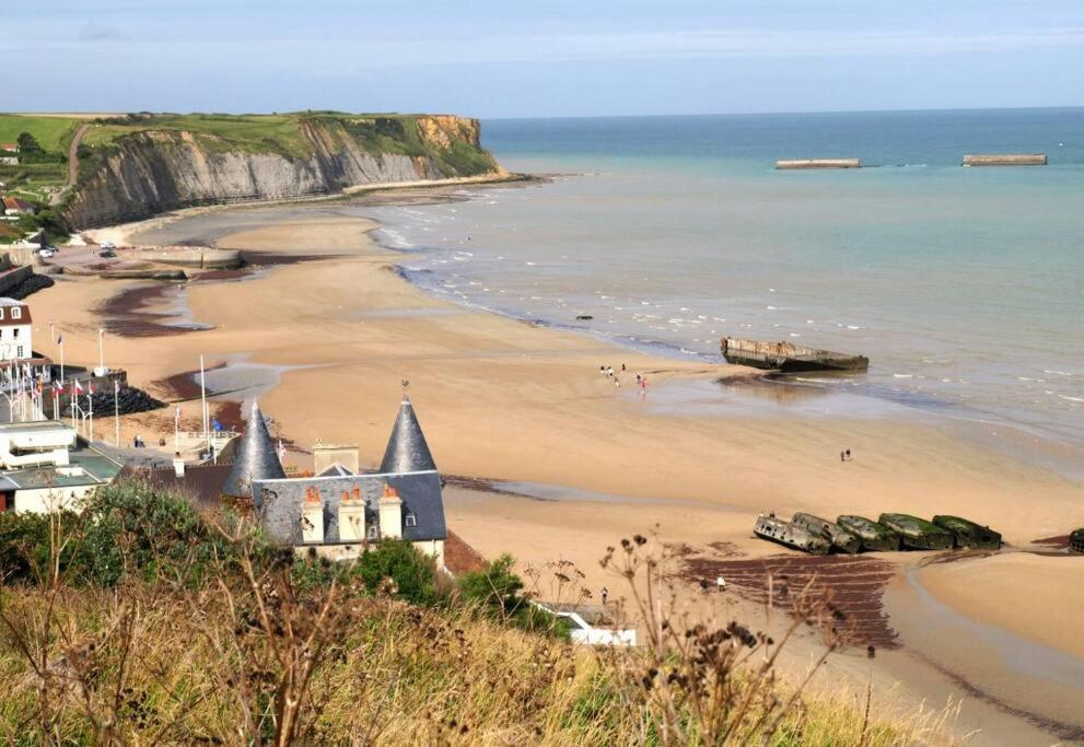 « La Casa Normande » Entre Ville & Plages Esquay-sur-Seulles Exteriör bild
